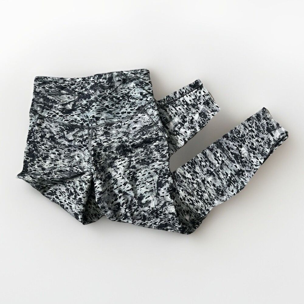 Lululemon Base Pace High-Rise Tight Cropped